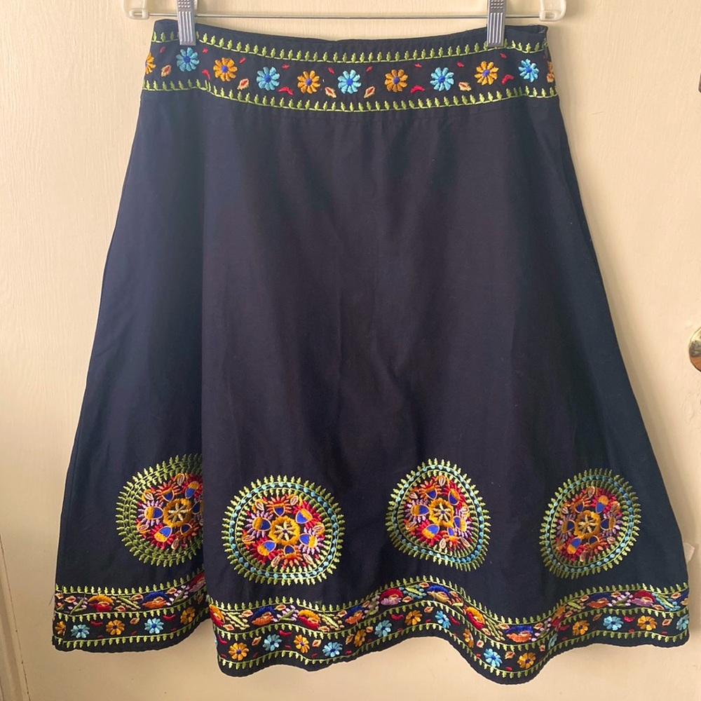 NY Collection Black Embroidered Skirt Size M